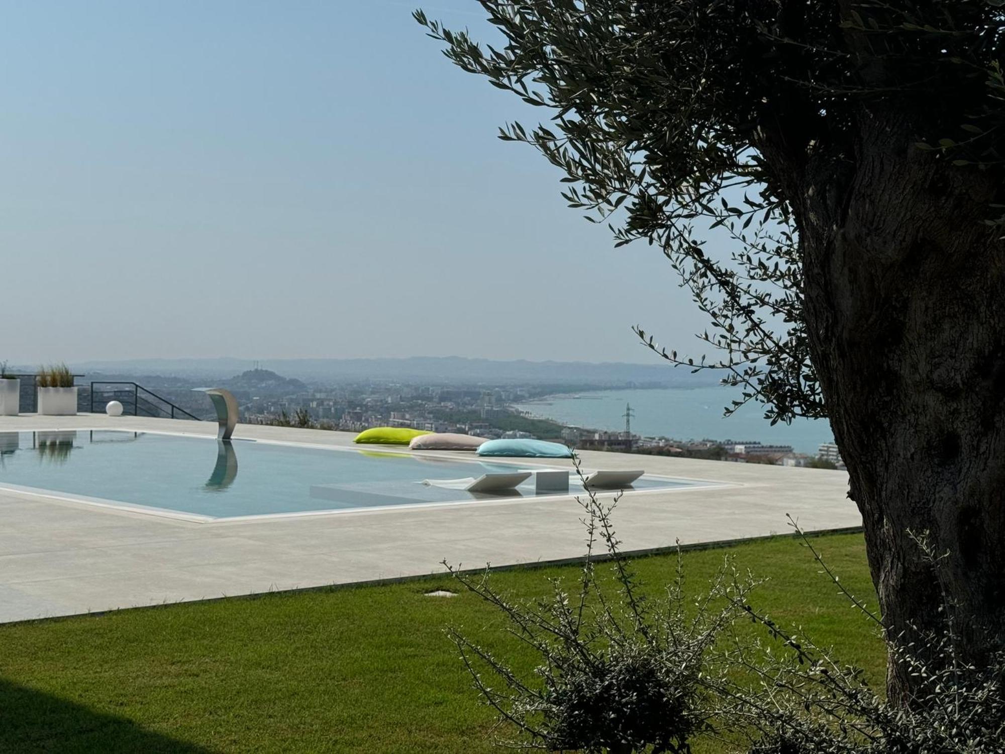 Villa Esmi Durres Kryemëdhej Kültér fotó