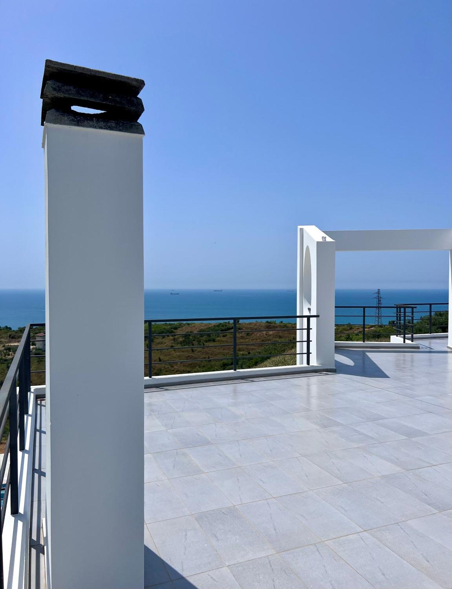 Villa Esmi Durres Kryemëdhej Kültér fotó