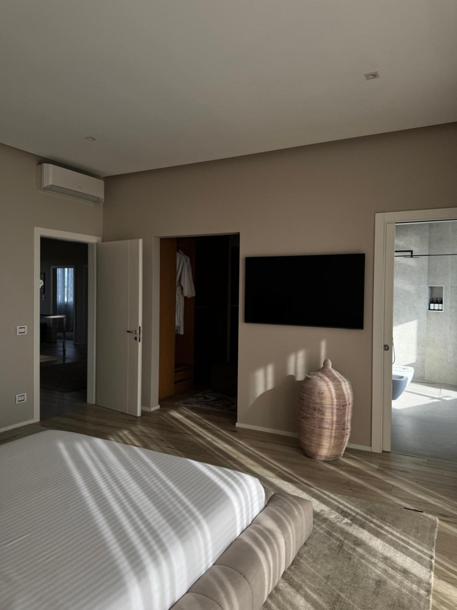 Villa Esmi Durres Kryemëdhej Kültér fotó